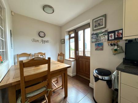 3 bedroom Bungalow for sale in Longmore Street, Wednesbury, WS10