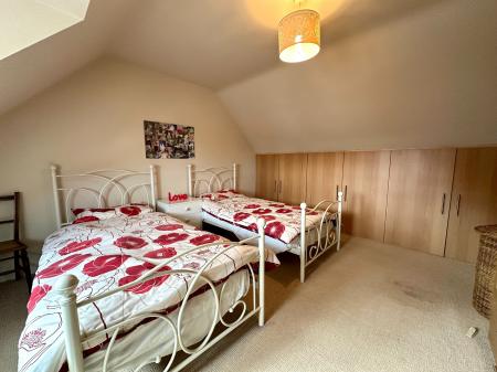 3 bedroom Bungalow for sale in Longmore Street, Wednesbury, WS10