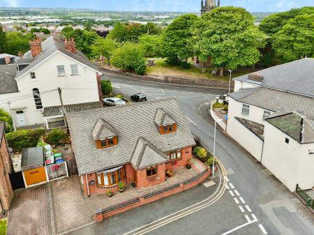 3 bedroom Bungalow for sale in Longmore Street, Wednesbury, WS10