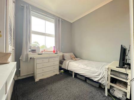 4 bedroom Detached house for sale in Old Park Road, Wednesbury, Wednesbury, WS10