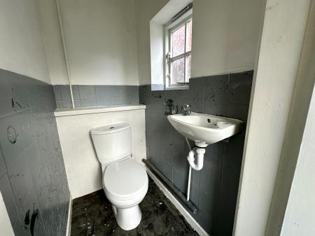 3 bedroom Semi-detached house for sale in Peach Avenue, Darlaston, Wednesbury, WS10