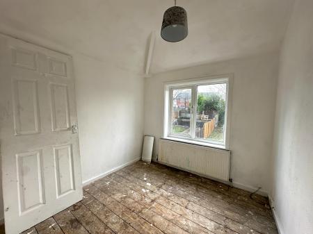 3 bedroom Semi-detached house for sale in Peach Avenue, Darlaston, Wednesbury, WS10