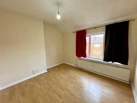 3 bedroom Semi-detached house for sale in Peach Avenue, Darlaston, Wednesbury, WS10