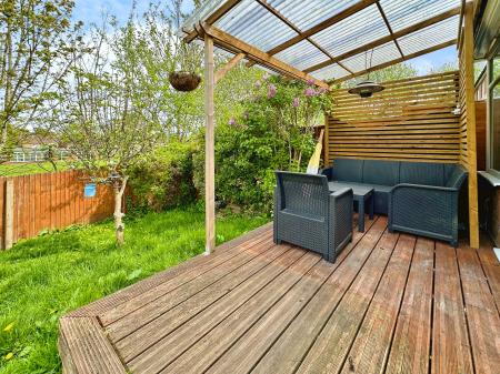 3 bedroom Semi-detached house for sale in Pitchwood Close, Darlaston, Wednesbury, WS10