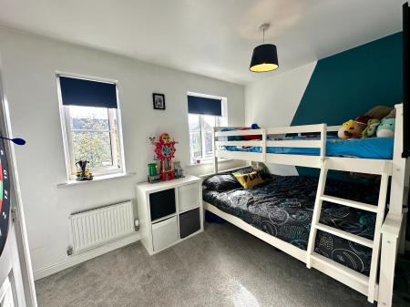 2 bedroom Semi-detached house for sale in Pitchwood Close, Wednesbury, Wednesbury, WS10