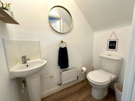 2 bedroom Semi-detached house for sale in Pitchwood Close, Wednesbury, Wednesbury, WS10