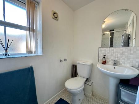 3 bedroom Detached house for sale in Puddlers Grove, Wednesbury, Wednesbury, WS10