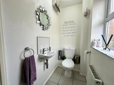 3 bedroom Detached house for sale in Puddlers Grove, Wednesbury, Wednesbury, WS10