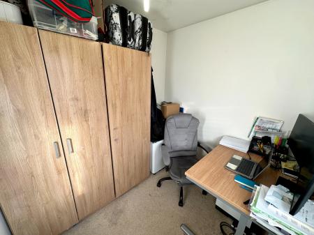 3 bedroom Detached house for sale in Puddlers Grove, Wednesbury, Wednesbury, WS10