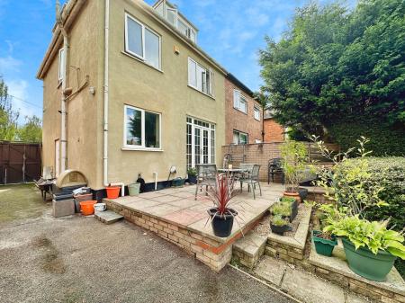 4 bedroom Semi-detached house for sale in School Street, Wednesbury, Wednesbury, WS10