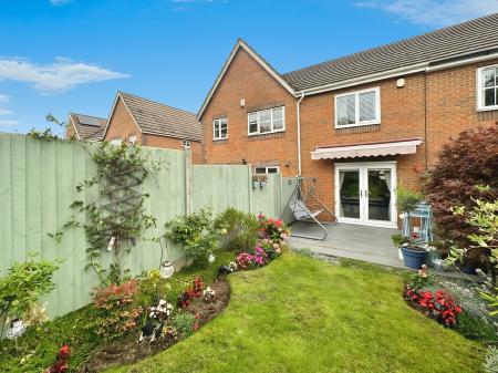2 bedroom Terraced House for sale in Siddons Way, West Bromwich, B70