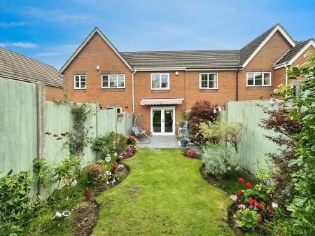 2 bedroom Terraced House for sale in Siddons Way, West Bromwich, B70