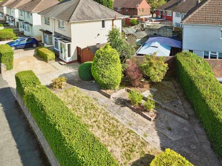 2 bedroom Semi-detached house for sale in Smith Avenue, Darlaston, Wednesbury, WS10