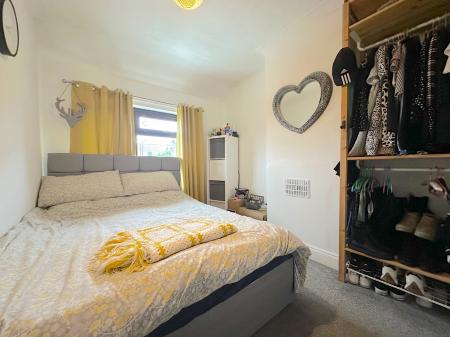 2 bedroom Semi-detached house for sale in Smith Avenue, Wednesbury, Wednesbury, WS10