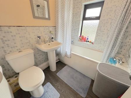 2 bedroom Semi-detached house for sale in Smith Avenue, Wednesbury, Wednesbury, WS10