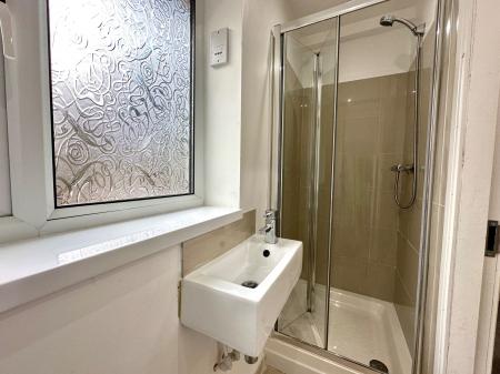 5 bedroom Terraced House for sale in Smithmoor Crescent, West Bromwich, B71