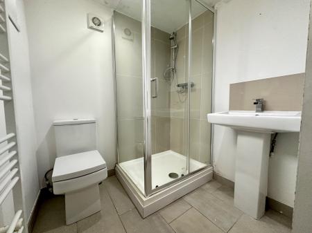 5 bedroom Terraced House for sale in Smithmoor Crescent, West Bromwich, B71