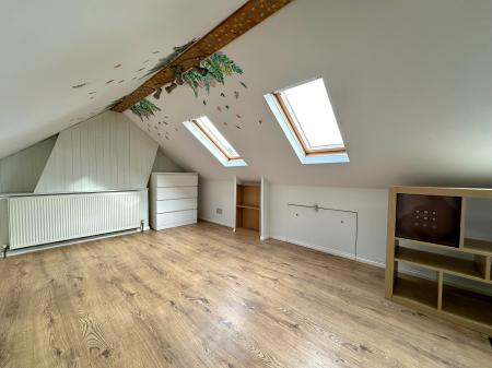 2 bedroom Terraced House for sale in Stafford Road, Wednesbury, Wednesbury, WS10