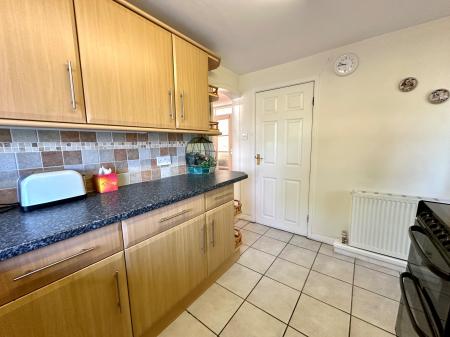 3 bedroom Semi-detached house for sale in Tame Avenue, Wednesbury, Wednesbury, WS10