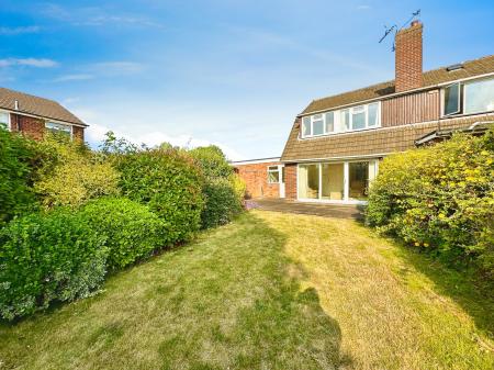 3 bedroom Semi-detached house for sale in Tame Avenue, Wednesbury, Wednesbury, WS10