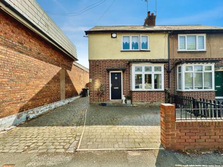 3 bedroom End of terrace house for sale in Stafford Road, Wednesbury, Wednesbury, WS10