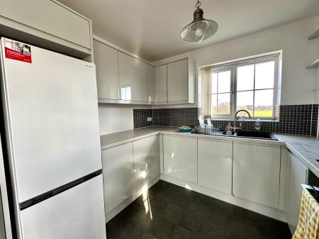 2 bedroom Apartment for sale in Tame Crossing, Wednesbury, Wednesbury, WS10