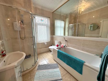 2 bedroom Terraced House for sale in Vicarage Road, Wednesbury, WS10