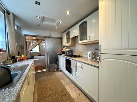 2 bedroom Terraced House for sale in Vicarage Road, Wednesbury, WS10