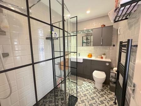 4 bedroom Semi-detached house for sale in Woden Road North, Wednesbury, Wednesbury, WS10