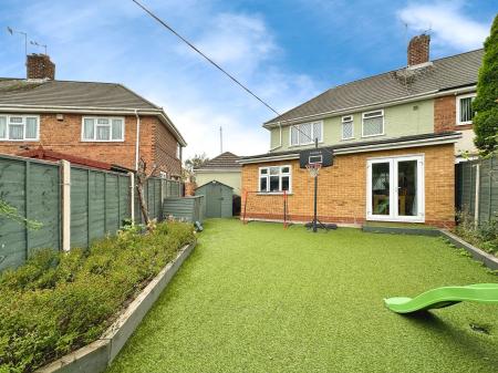 4 bedroom Semi-detached house for sale in Woden Road North, Wednesbury, Wednesbury, WS10