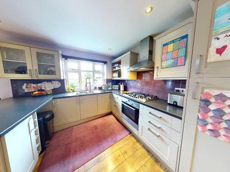 4 bedroom Semi-detached house for sale in Woden Road North, Wednesbury, Wednesbury, WS10
