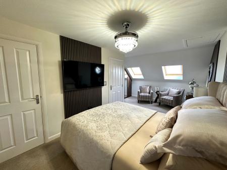 3 bedroom Town house for sale in Bassett Crescent, West Bromwich, B71