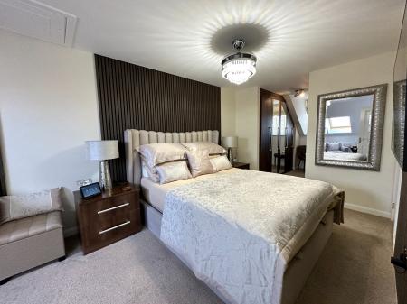3 bedroom Town house for sale in Bassett Crescent, West Bromwich, B71