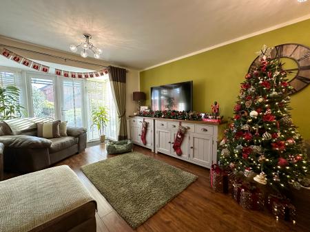 3 bedroom Town house for sale in Bassett Crescent, West Bromwich, B71