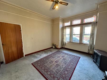 4 bedroom End of terrace house for sale in Wharfedale Street, Wednesbury, WS10