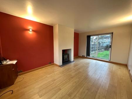 4 bedroom Semi-detached house for sale in Large Avenue, Wednesbury, Wednesbury, WS10