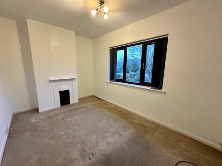 4 bedroom Semi-detached house for sale in Large Avenue, Wednesbury, Wednesbury, WS10