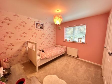 4 bedroom Detached house for sale in Puddlers Grove, Darlaston, Wednesbury, WS10