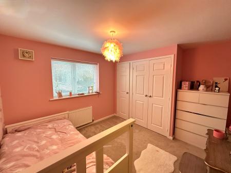 4 bedroom Detached house for sale in Puddlers Grove, Darlaston, Wednesbury, WS10