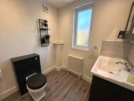 4 bedroom Detached house for sale in Puddlers Grove, Darlaston, Wednesbury, WS10