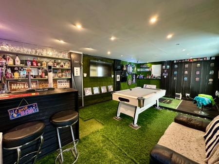 2 bedroom Semi-detached house for sale in Stonehouse Crescent, Wednesbury, Wednesbury, WS10