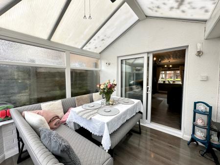 2 bedroom Semi-detached house for sale in Stonehouse Crescent, Wednesbury, Wednesbury, WS10