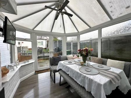 2 bedroom Semi-detached house for sale in Stonehouse Crescent, Wednesbury, Wednesbury, WS10