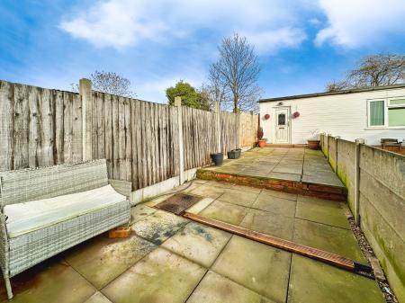 2 bedroom Semi-detached house for sale in Stonehouse Crescent, Wednesbury, Wednesbury, WS10