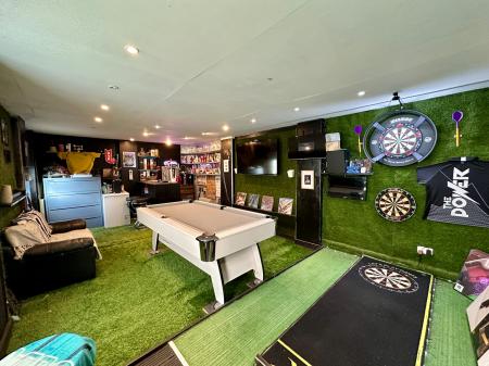 2 bedroom Semi-detached house for sale in Stonehouse Crescent, Wednesbury, Wednesbury, WS10