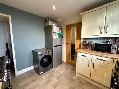 3 bedroom Detached house for sale in Meeting Street, Wednesbury, Wednesbury, WS10