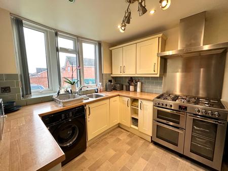 3 bedroom Detached house for sale in Meeting Street, Wednesbury, WS10