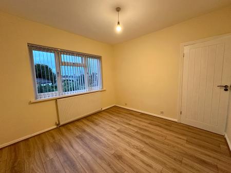 3 bedroom Semi-detached house to let in Shaftesbury Road, Wednesbury, WS10