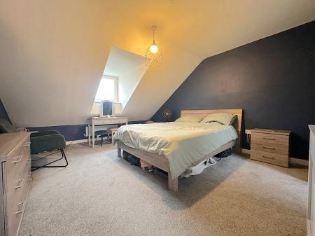 3 bedroom Semi-detached house for sale in Bradfield Way, Dudley, DY1