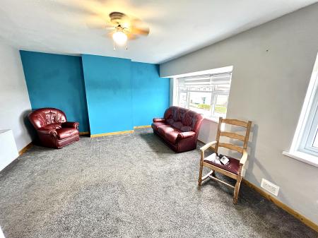 2 bedroom Maisonette to let in Esher Road, West Bromwich, B71